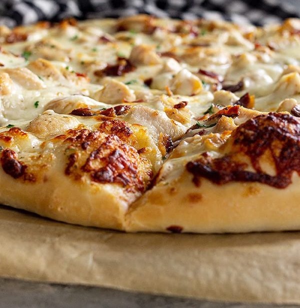 Chicken, Bacon & red onion on a Ranch base